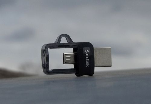 Pendrive SanDisk 32GB Dual Drive 3.0 na Arena.pl