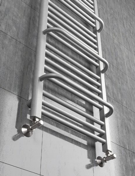 GRZEJNIK ŁAZIENKOWY POWER 1120x450 4 LUTY SILVER zdjęcie 4