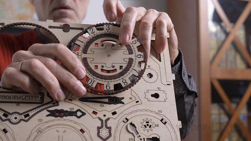 Drewniany Zegar Steampunk Wooden.City Puzzle 3D na Arena.pl