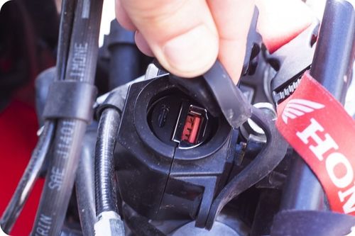 SZYBKA ŁADOWARKA SAMOCHODOWA 30W USB C + KABEL 3w1 na Arena.pl