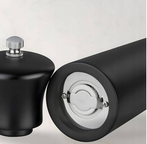 MŁYNEK DO SOLI PIEPRZU I PRZYPRAW RĘCZNY DREWNIANY ZESTAW 2 SZTUK na Arena.pl