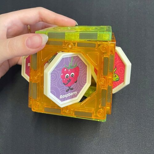 KLOCKI MAGNETYCZNE KONSTRUKCYJNE TOR KULKOWY RAINBOW MAGNETIC TILES PANELE na Arena.pl