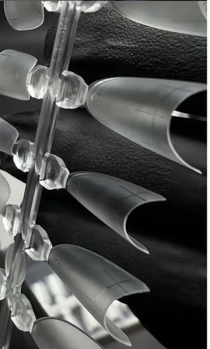 EXCELLENT FLEXI TIPSY TUNELOWE CLEAR ALMOND MIGDAŁ MIĘKKIE POD ŻEL 448 SZT. na Arena.pl