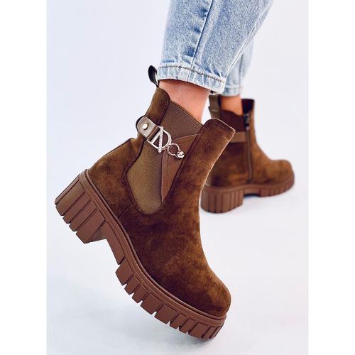 Sztyblety na platformie r.37 na Arena.pl