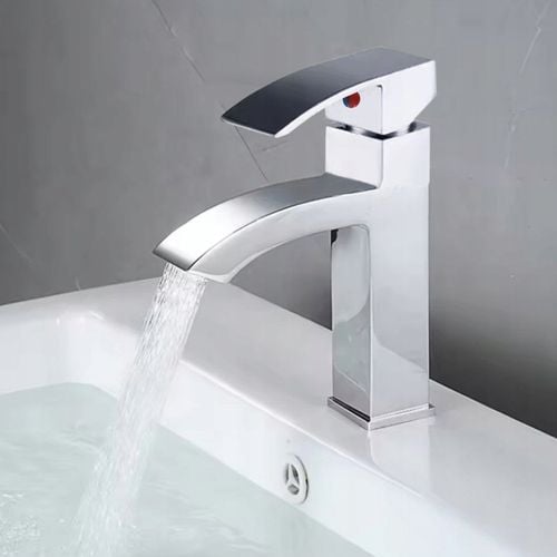 BATERIA UMYWALKOWA KRAN UMYWALKI CHROM NISKA ŁAZIENKOWA CUBIC WODOSPAD na Arena.pl