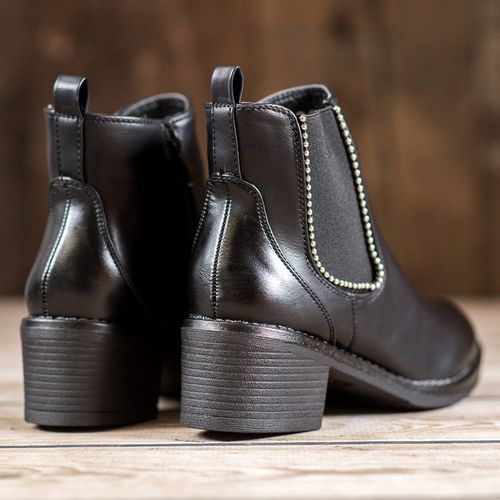 Czarne Botki r.40 na Arena.pl