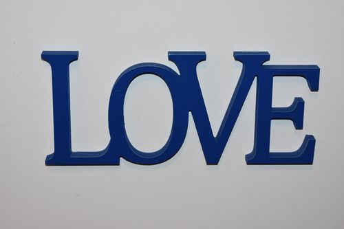 Napis 3D  LOVE na Arena.pl