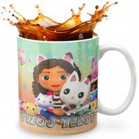 KUBEK 330ml GRAFIKA PREZENT ŚWIĘTA WZÓR - KOCI DOMEK GABI GABBY DOLL + IMIĘ