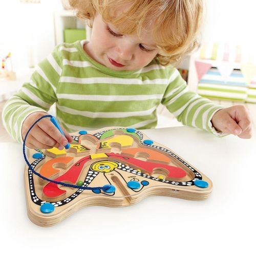 HAPE Kolorowy motyl-labirynt na Arena.pl