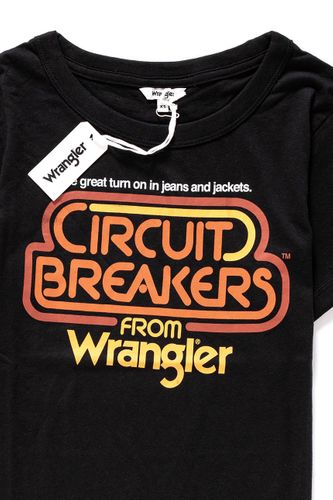 WRANGLER GRAPHIC RINGER TEE BLACK W7373EV01 M na Arena.pl