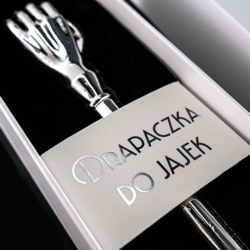 MODERNISTYCZNA DRAPACZKA DO JAJEK na Arena.pl