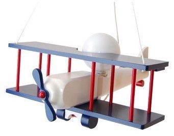 Samolot duży granatowo-biało-czerwony na Arena.pl