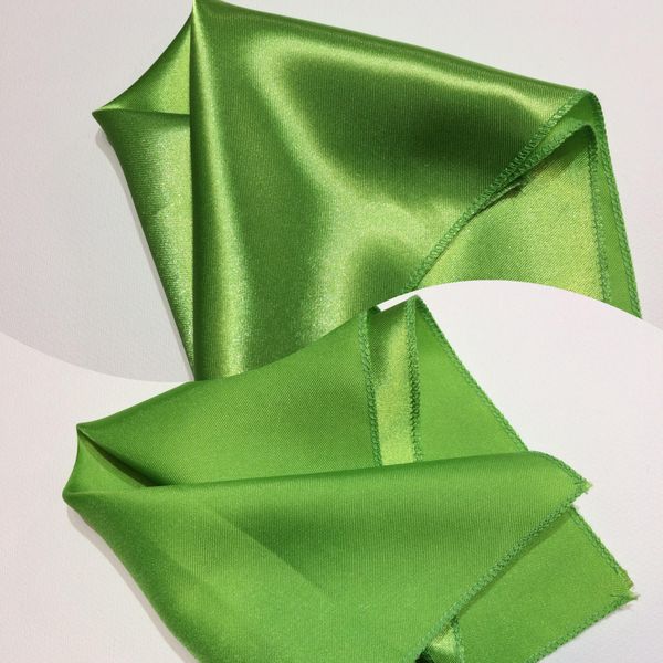 Poszetka satynowa zielona zdjęcie 1