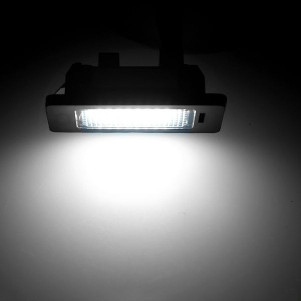 PODŚWIETLENIE TABLICY REJESTRACYJNEJ LED BMW E90 E91 E60 E61 X5 X6 E39 zdjęcie 10