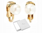 Złote klipsy z perłą delikatne na uszy małe perełki ponadczasowe Colibra