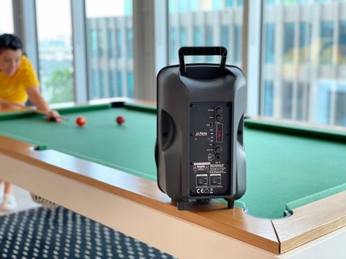 Kolumna BLUETOOTH KARAOKE MIKROFON STATYW PILOT na Arena.pl