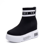 Buty Damskie - Sneakers  NOWA KOLEKCJA