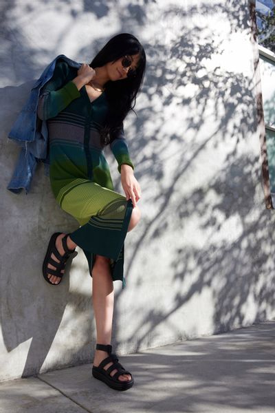 Damskie Sandały Gladiatorki Crocs Brooklyn Gladiator 209557 Luxe 36-37 zdjęcie 12