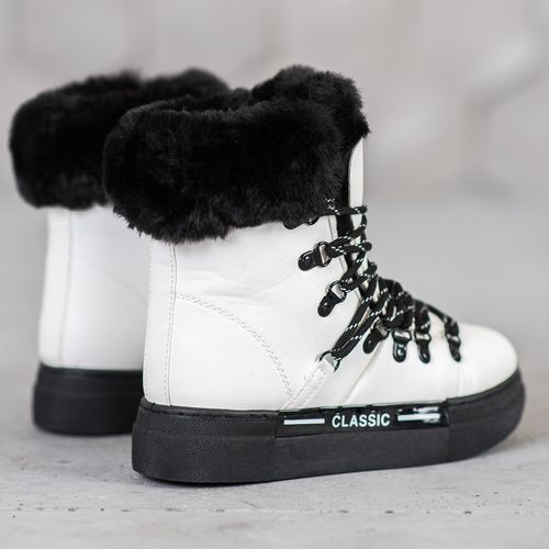 Białe Śniegowce Classic r.36 na Arena.pl