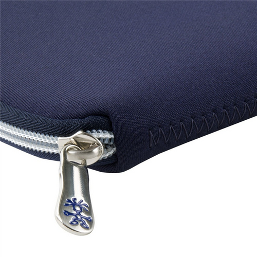 CRUMPLER Base Layer Etui MacBook 15" granatowe na Arena.pl