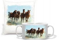 Zestaw PREZENTOWY PODUSZKA + KUBEK z nadrukiem zdjęciem KOŃ STADO KONI