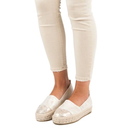 Wsuwane espadryle na platformie r.37 na Arena.pl