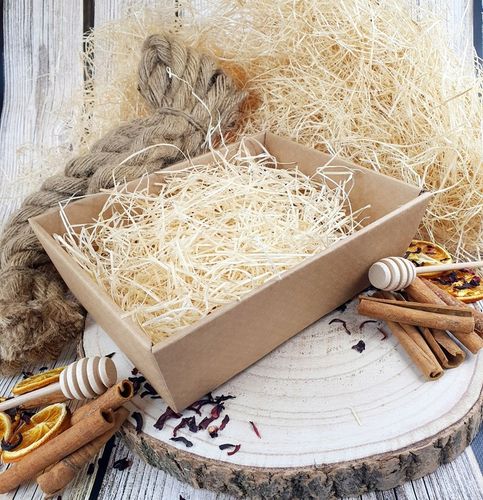 Kosz prezentowy na zakończenie roku personalizowany zestaw dla nauczyciela na Arena.pl