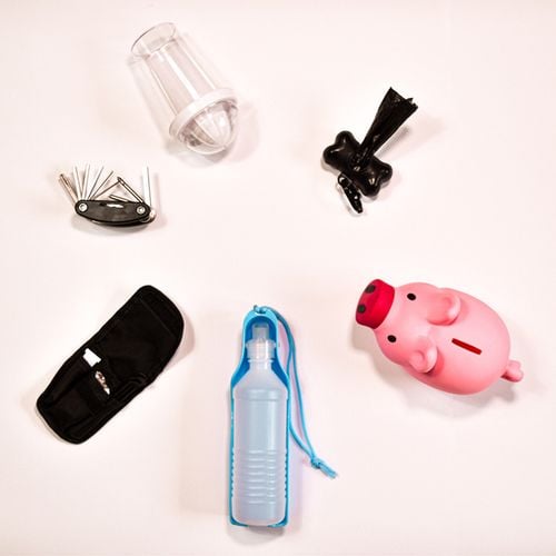 Pojemniczek z woreczkami UPOMINKARNIA NEAT DOG Czarny na Arena.pl