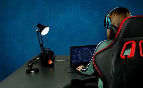 Fotel gamingowy - czarno - czerwony MALATEC na Arena.pl