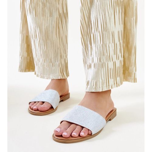 Srebrne błyszczące klapki r.37 na Arena.pl