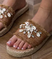 Brązowe klapki espadryle plecione z muszelkami Morsa 41