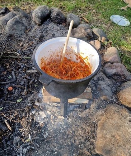Kociołek Myśliwski 8 L EMALIA Żeliwny GARNEK na OGNISKO Emaliowany na Arena.pl