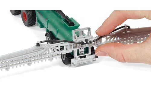 Siku Traktor Class Xerion z cysterną na Arena.pl