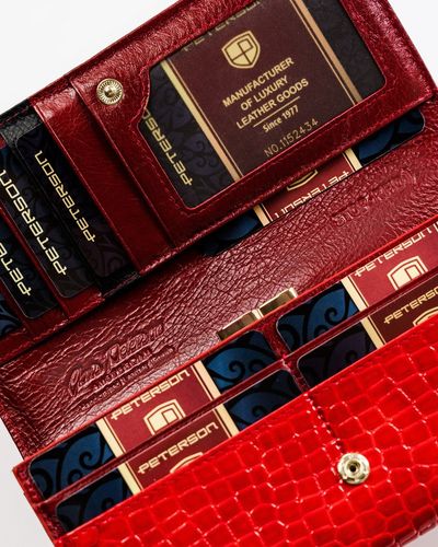 duży, lakierowany portfel damski ze zwierzęcym wzorem - peterson na Arena.pl