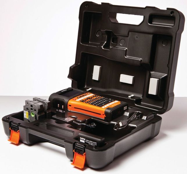 Drukarka etykiet Brother PT-E550WNIVP zdjęcie 3