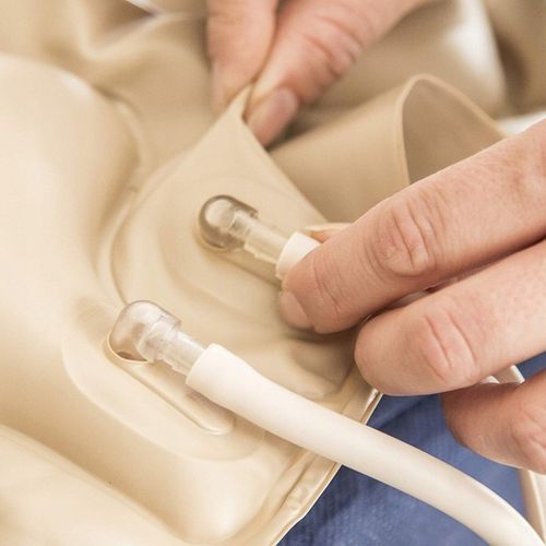 Materac przeciwodleżynowy bąbelkowy zmiennociśnieniowy na odleżyny z pompą na Arena.pl