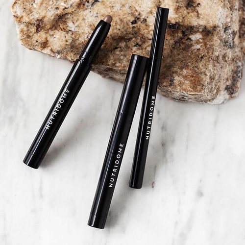 Wosk do brwi Nutridome czarny w kredce EFEKT LAMINACJI na Arena.pl