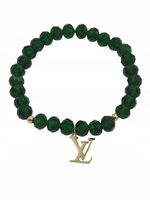 Bransoletka z zielonych koralików z zawieszką VL w kolorze złotym