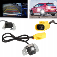 WIDOK Z TYŁU SAMOCHODU KAMERA COFANIA PARKOWANIA