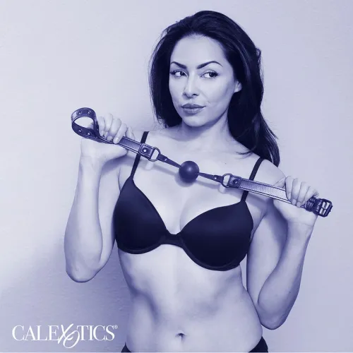 calexotics nocturnal silikonowy knebel kulkowy czarny, regulowany na Arena.pl