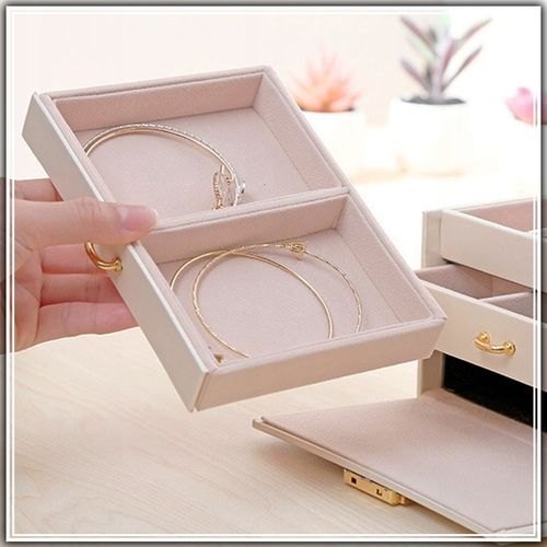 SZKATUŁKA KUFEREK NA BIŻUTERIĘ POJEMNY ELEGANCKI PUDEŁKO Z LUSTERKIEM BIAŁE na Arena.pl