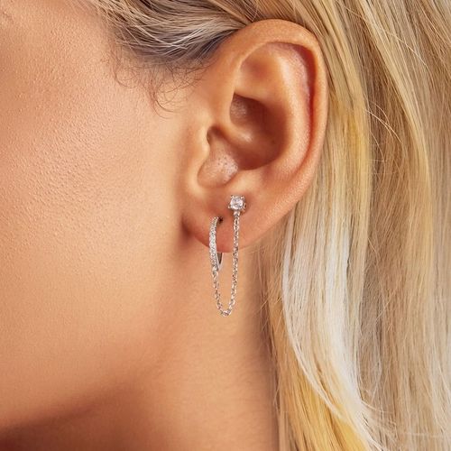 K570 Kolczyki z kryształkami połączone łańcuszkiem srebrne zatrzask sztyft na Arena.pl