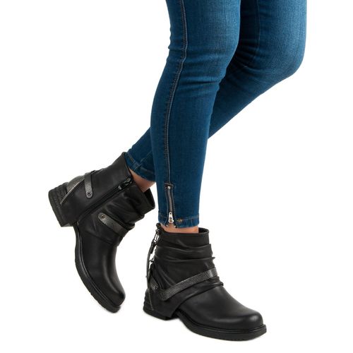 Czarne workery r.41 na Arena.pl