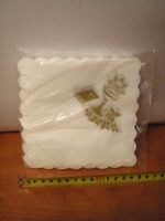 serwetka ząbkowana biała  15x15  a'100  komunia    sgk-0001