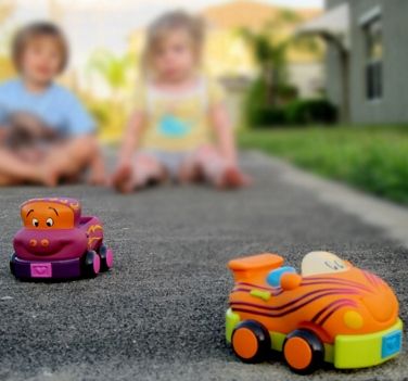 Autka miękkie z napędem Wheeeels B.Baby B.Toys 4 szt. na Arena.pl