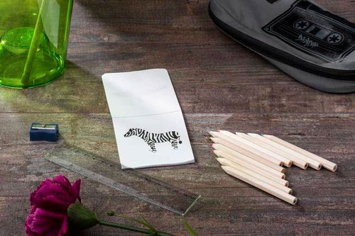 Kredki z kolorowanką DECOR 19805 Białe na Arena.pl