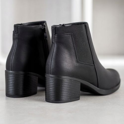 Botki Na Słupku r.38 na Arena.pl