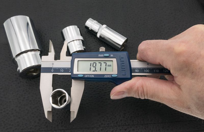 Suwmiarka elektroniczna CDH 200mm Limit zdjęcie 6