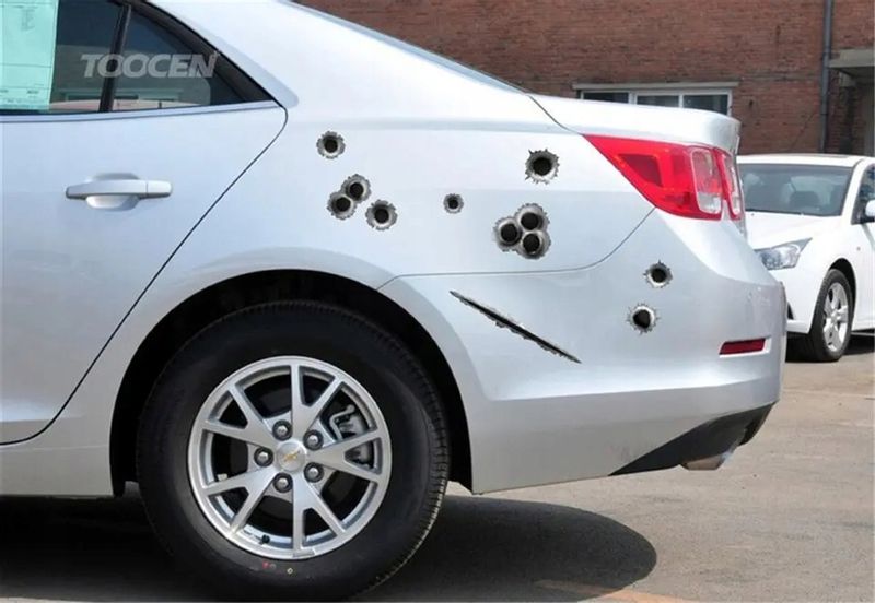 Naklejka 3D samochód dziury po kulach zadrapanie pazury auto tuning krecha zdjęcie 8