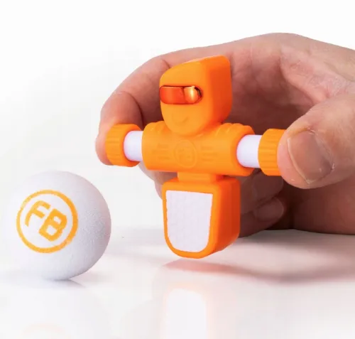 Fat Brain Toys Pomarańczowy Piłkarzyk Foosbots Zestaw dla Jednego Gracza na Arena.pl